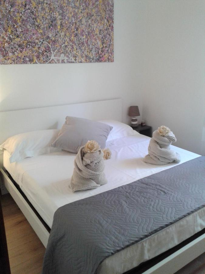Castle View Lodge Intero Appartamento Verona Centro Storico ภายนอก รูปภาพ